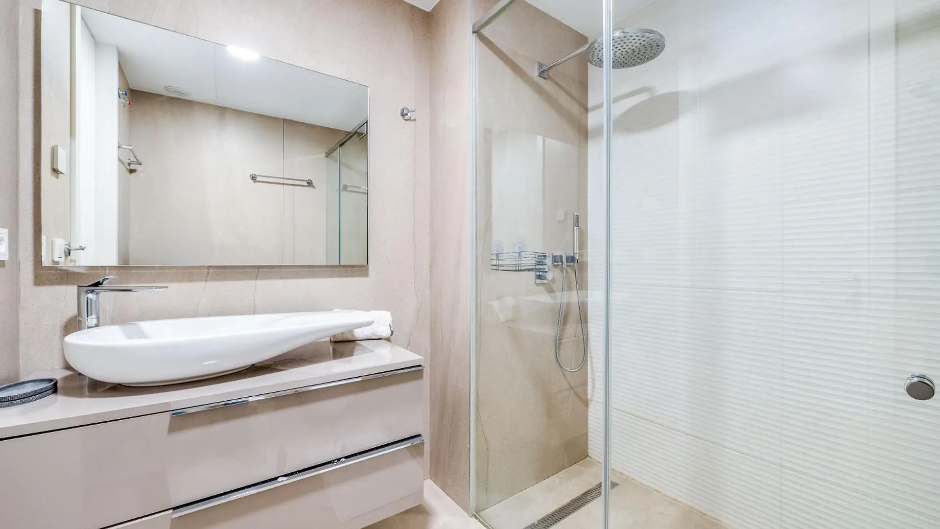 The Edge Apartment Estepona 0*,  Hiszpania